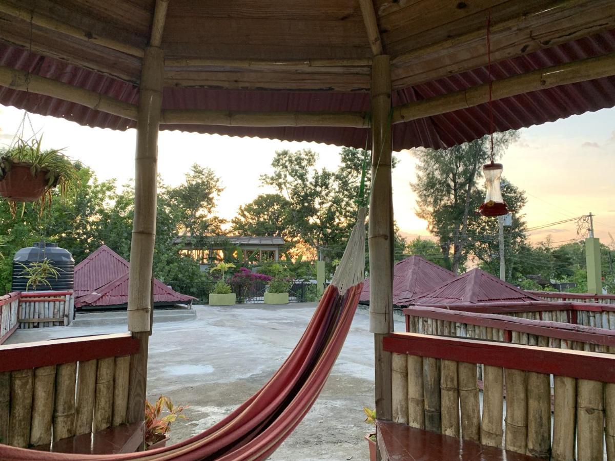 Can Jam Retreat Негрил Экстерьер фото